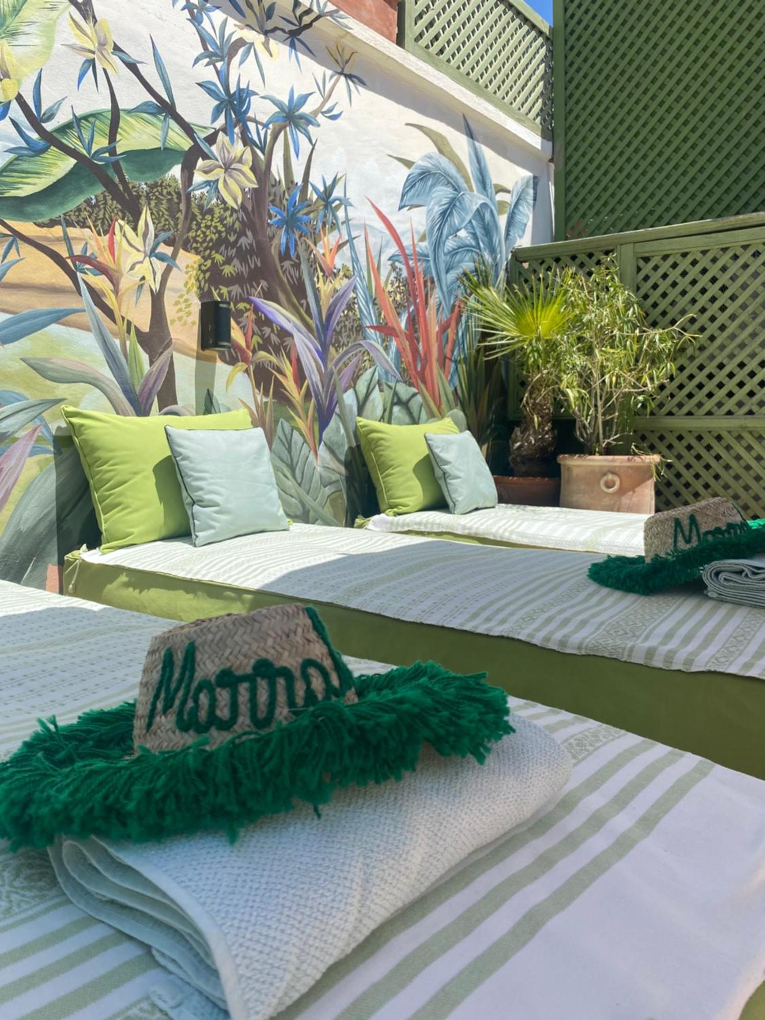 Riad Dar Adal Exclusivite 2 A 6 Personnes Petit Dejeuner Compris Place Jemaa El Fna Марракеш Экстерьер фото